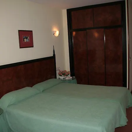 Canal Hotel