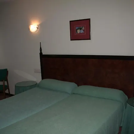 Hotel Canal 2*